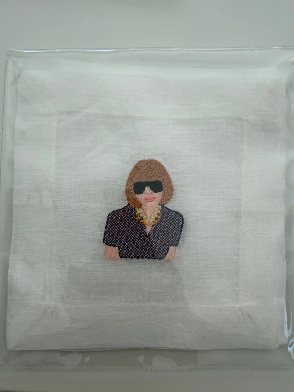 NWT Anna Wintour Lettermade Linen Cocktail Napkins.